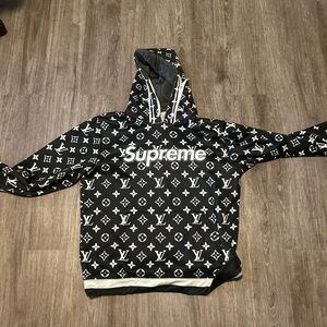 Supreme Louis V hoodie